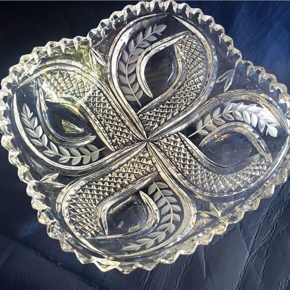 6 in. square crystal dish - Picture 1 of 2